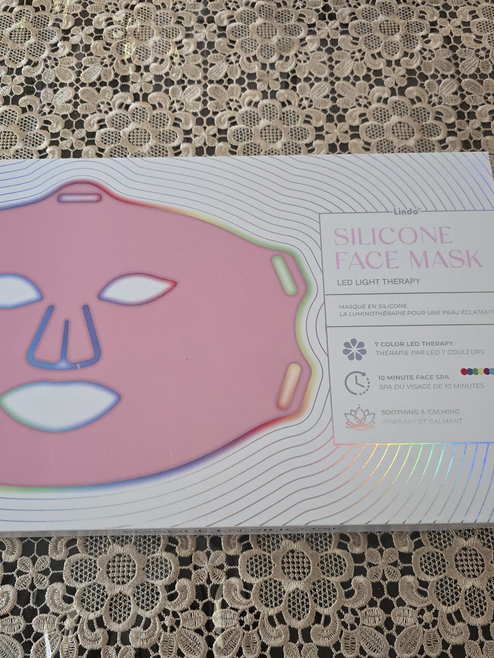 Lindo Silicone Face Mask - Pink LED Light Therapy